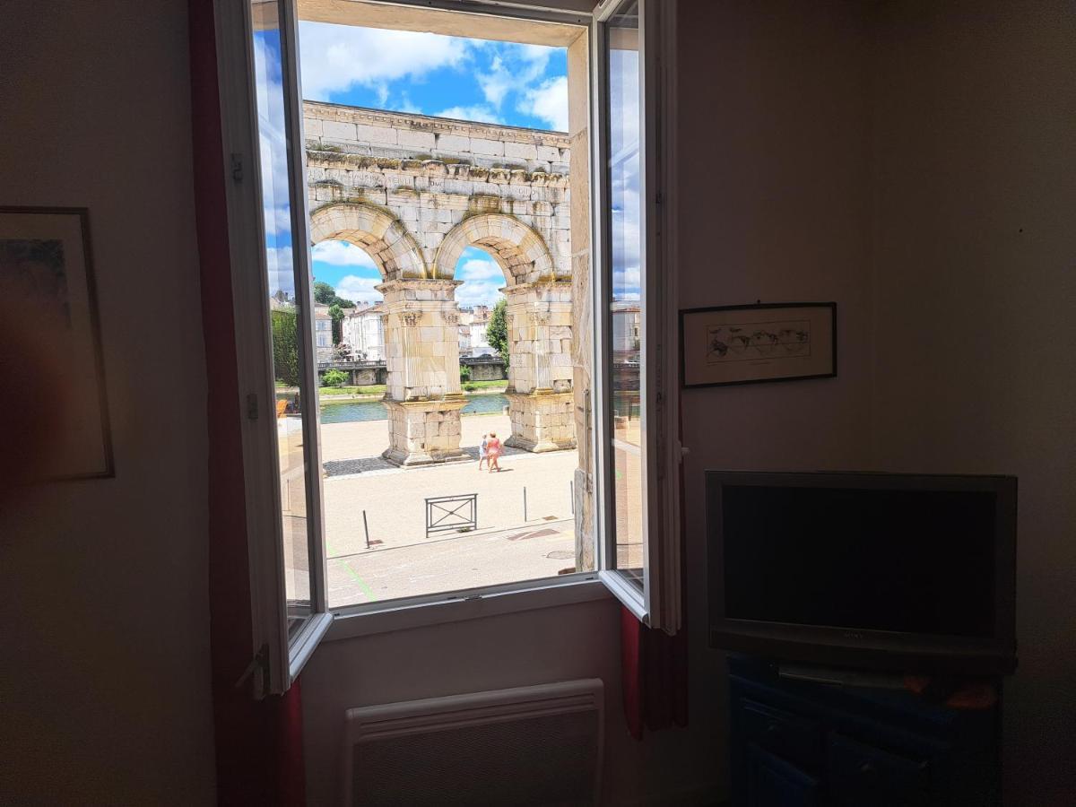 Loft Vue Imprenable Sur Le Vieux Saintes Διαμέρισμα Εξωτερικό φωτογραφία